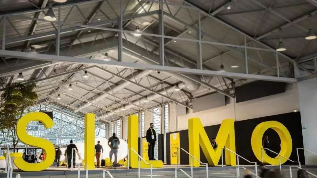【冠豪眼镜】冠豪亮相首届SILMO SINGAPORE 新加坡展 市长张振丰莅临参观展台指导