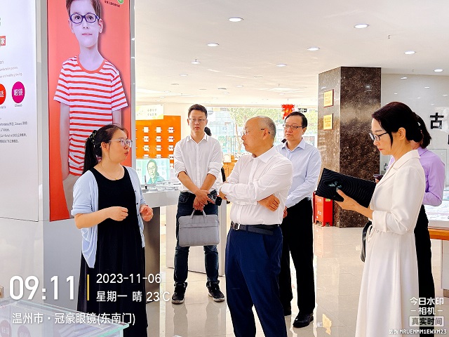 【儿童友好】国际科技传播学会（PCST）主席赵淑京，浙江省科普联合会会长周国辉一行领导光临冠豪眼镜参观指导